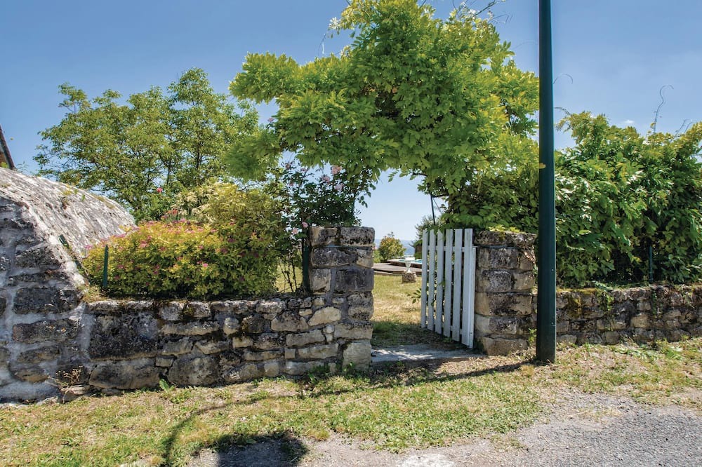 Photo of Others in Yssandon