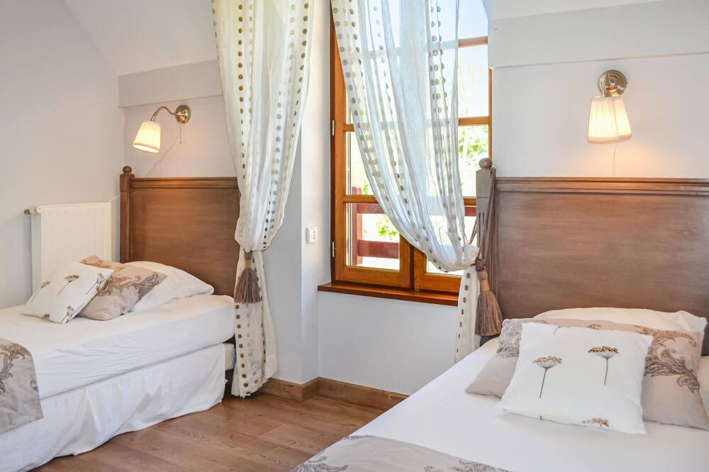 Photo of Others in Saint-Andre-dAllas