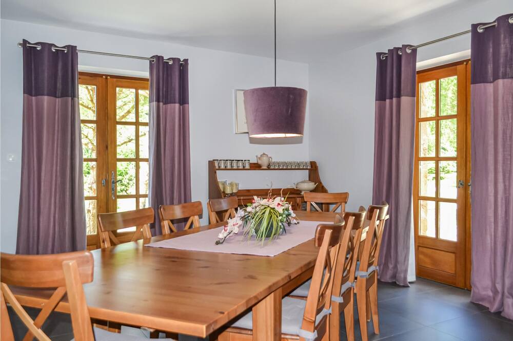 Photo of Bedroom in Saint-Andre-dAllas