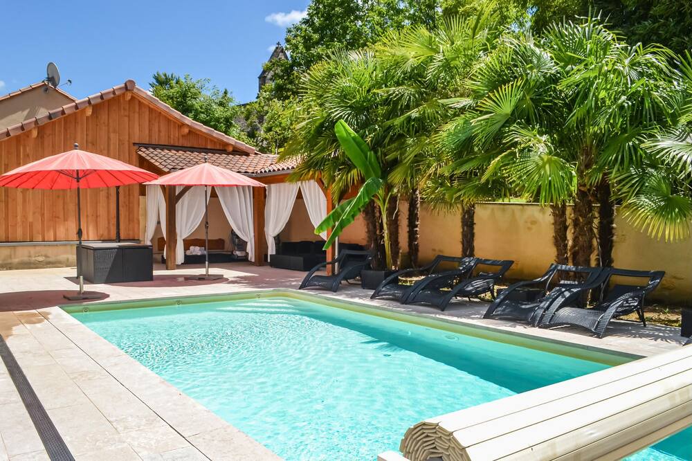 Photo of Outdoor in Saint-Andre-dAllas