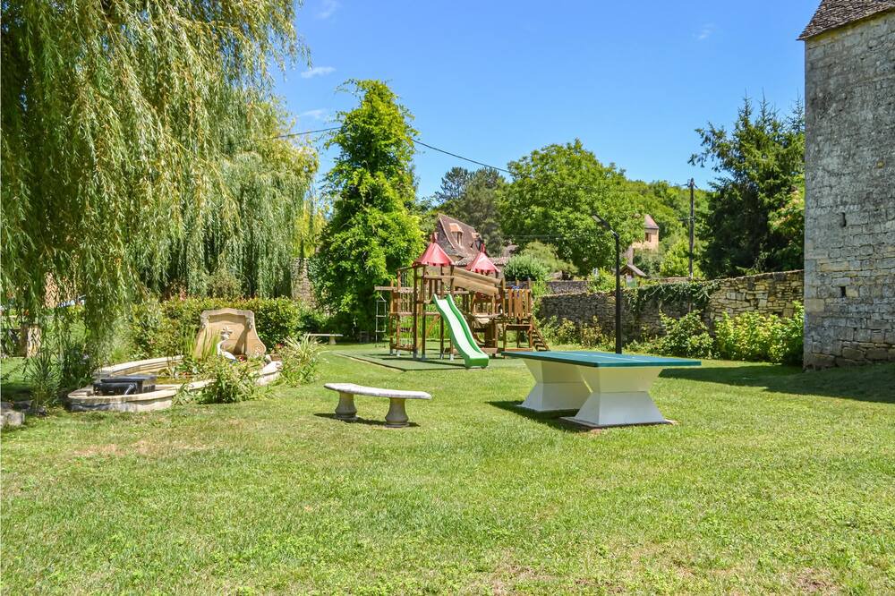 Photo of Others in Saint-Andre-dAllas