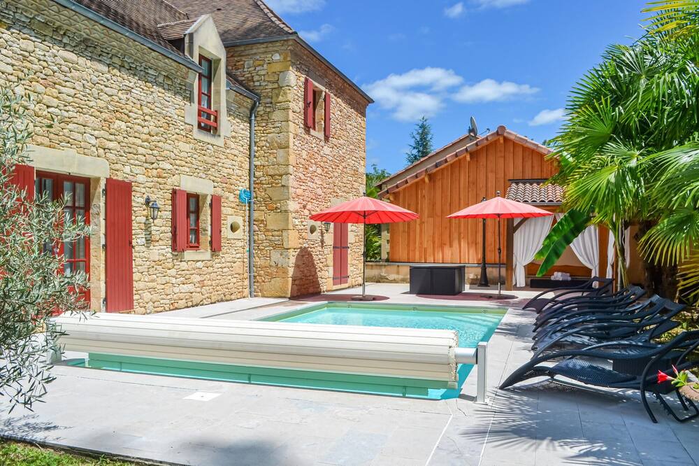 Photo of Outdoor in Saint-Andre-dAllas