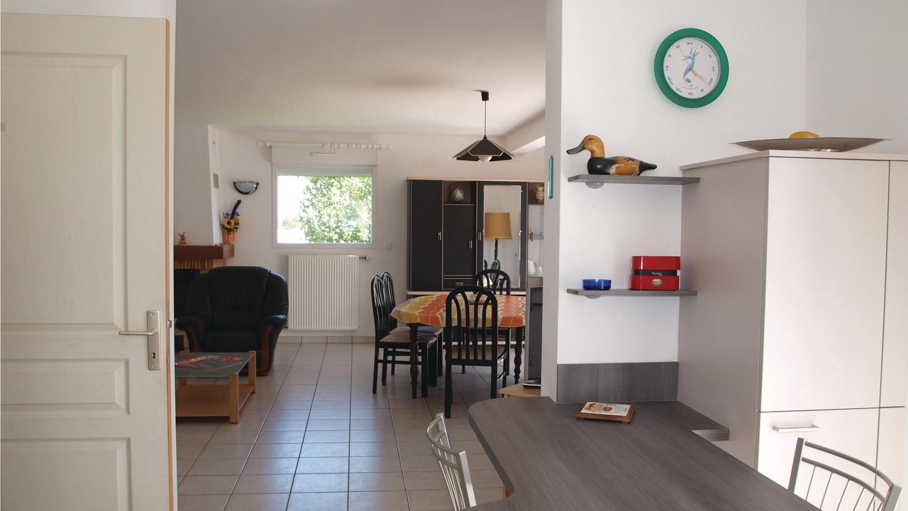 Photo of Others in Cite