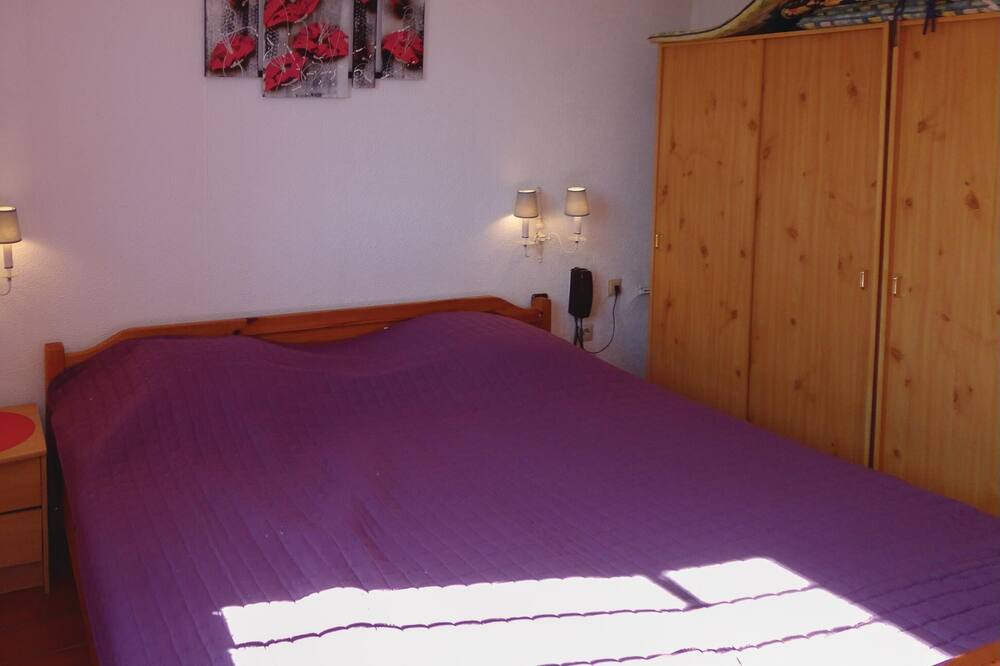 Photo of Bedroom in Cabrerolles