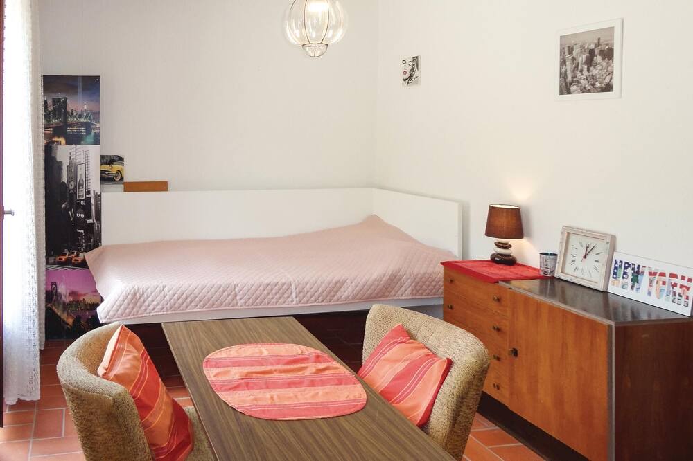 Photo of Bedroom in Cabrerolles