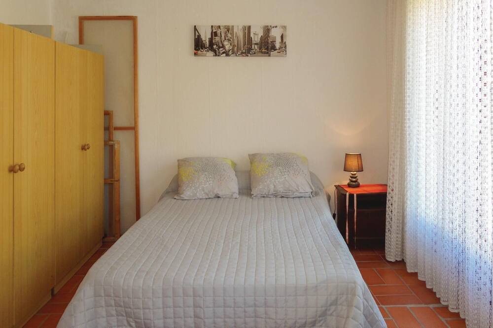 Photo of Bedroom in Cabrerolles