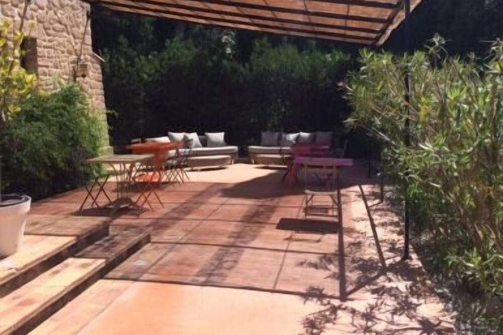 Photo of Patio Balcony in Les Cevennes