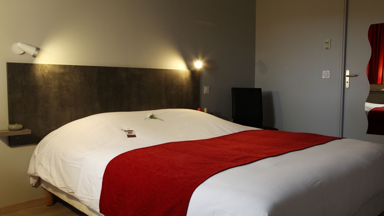 Photo of Bedroom in Thuir