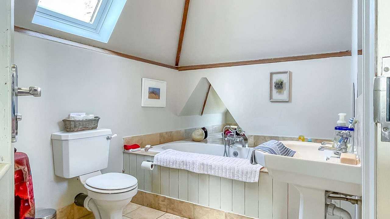 Photo of Bathroom in Lower Catesby
