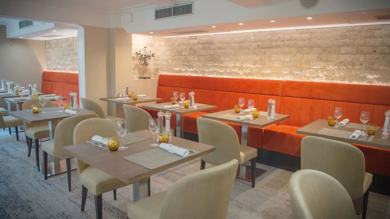 Photo of Others in Carros