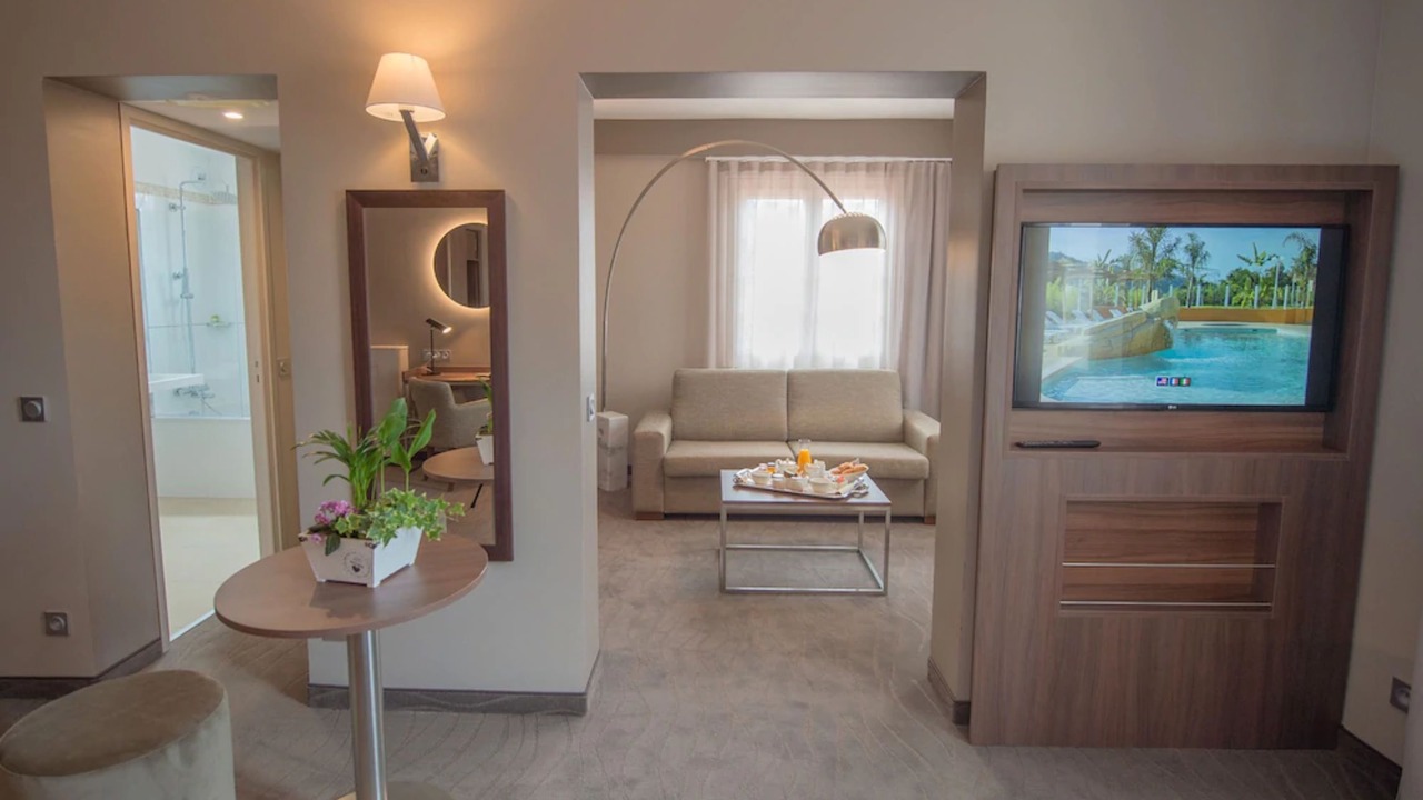 Photo of Others in Carros