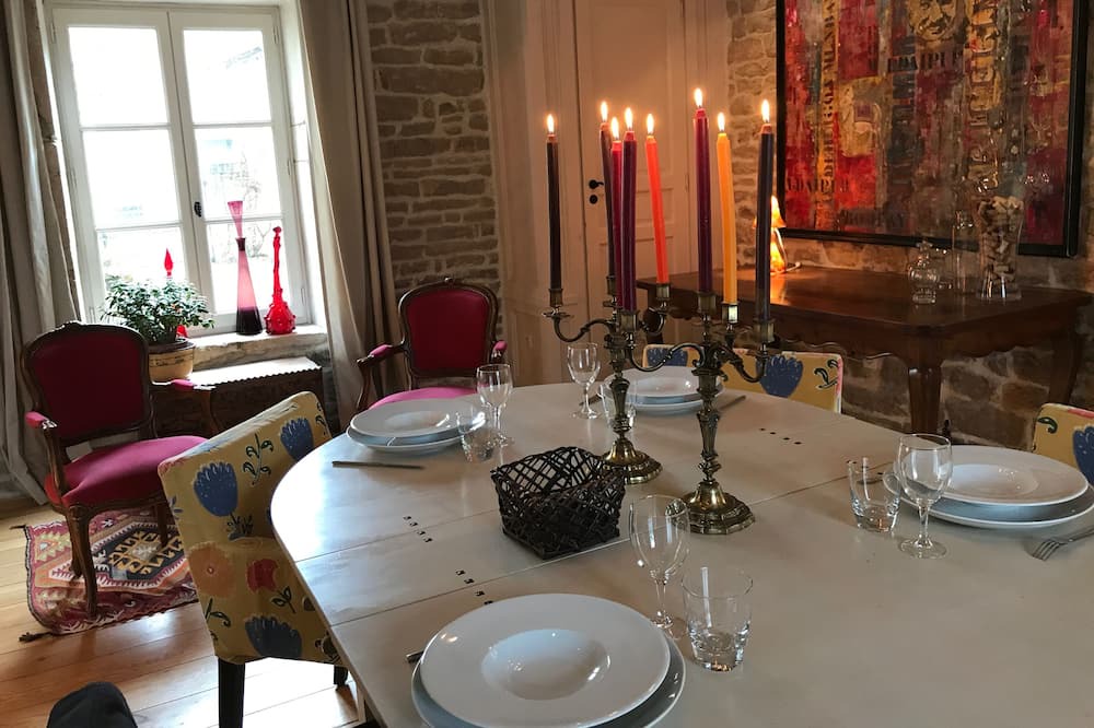 Photo of Others in Saint-Gengoux-de-Scisse