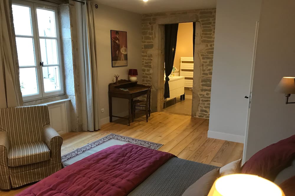 Photo of Bedroom in Saint-Gengoux-de-Scisse