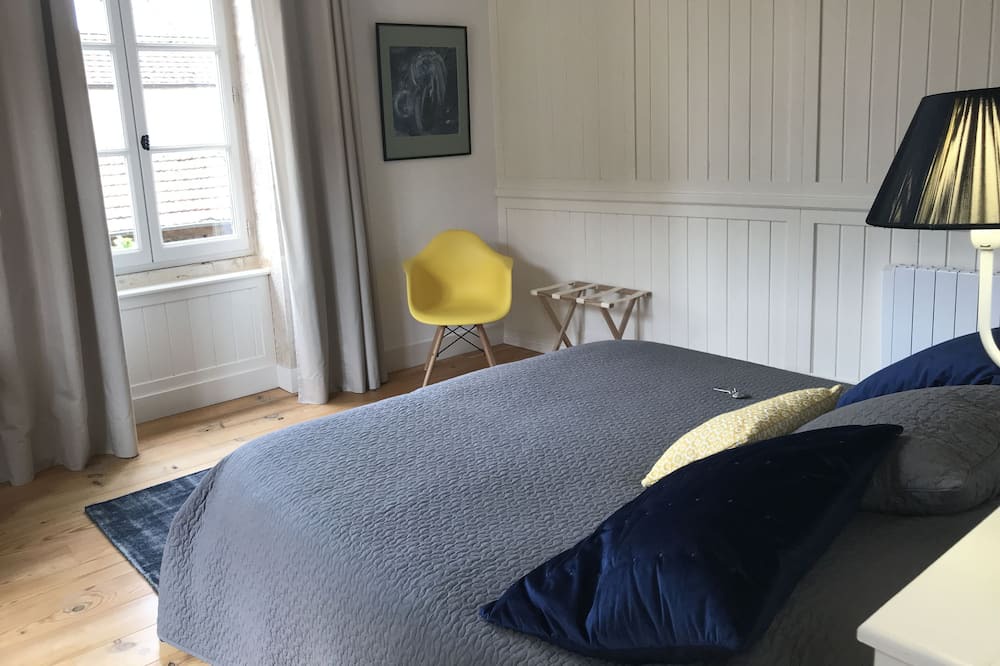 Photo of Bedroom in Saint-Gengoux-de-Scisse