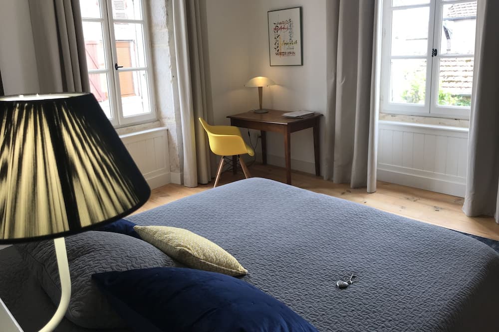 Photo of Bedroom in Saint-Gengoux-de-Scisse