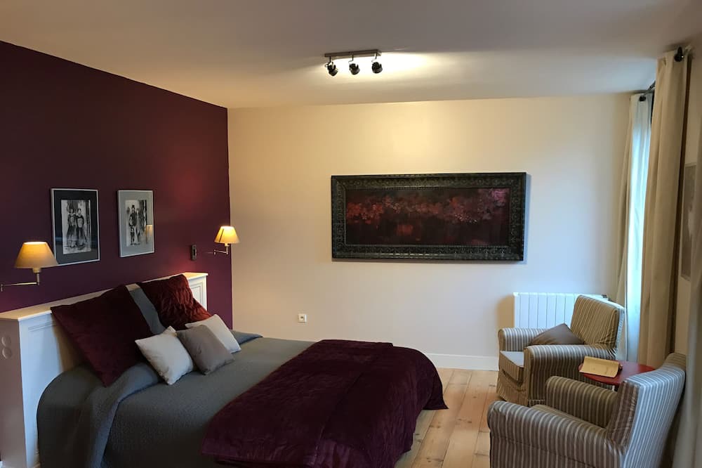 Photo of Bedroom in Saint-Gengoux-de-Scisse
