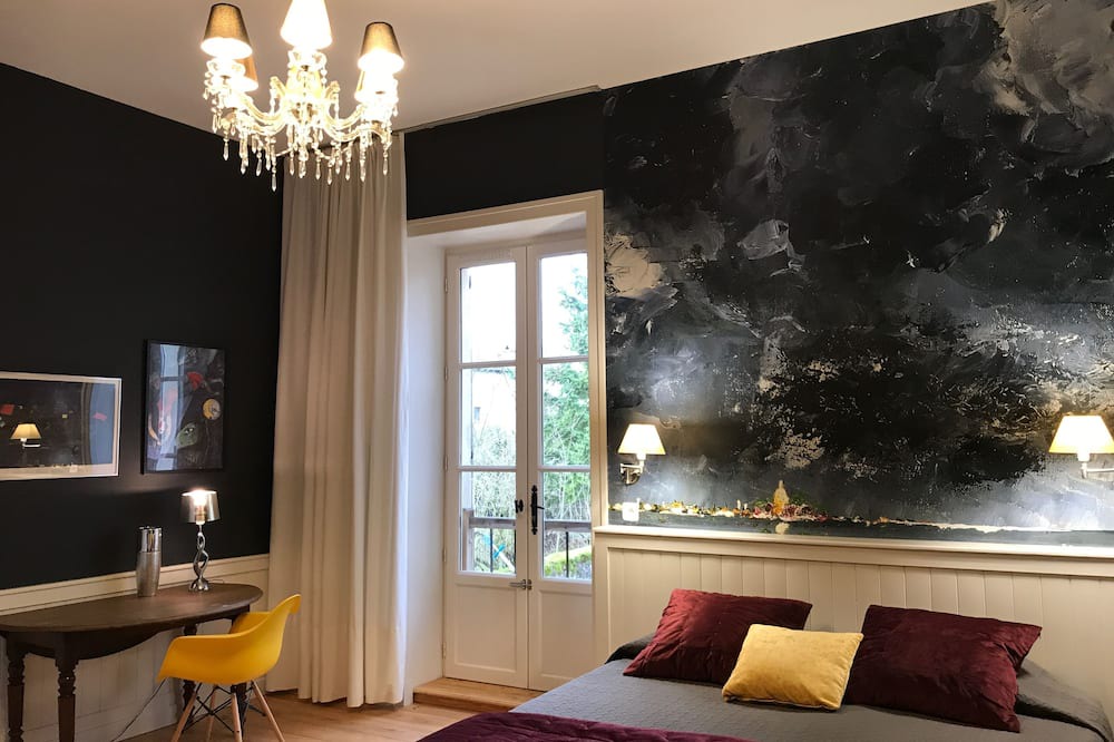 Photo of Bedroom in Saint-Gengoux-de-Scisse