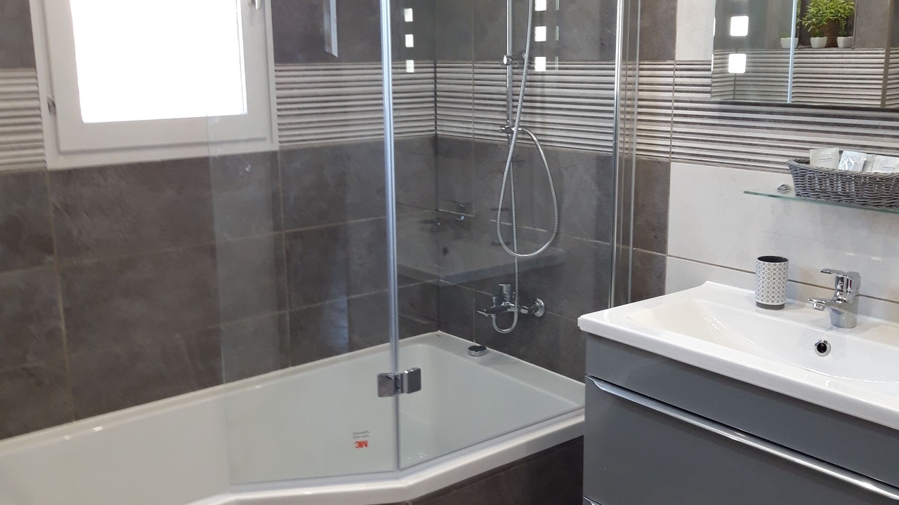 Photo of Bathroom in Granes