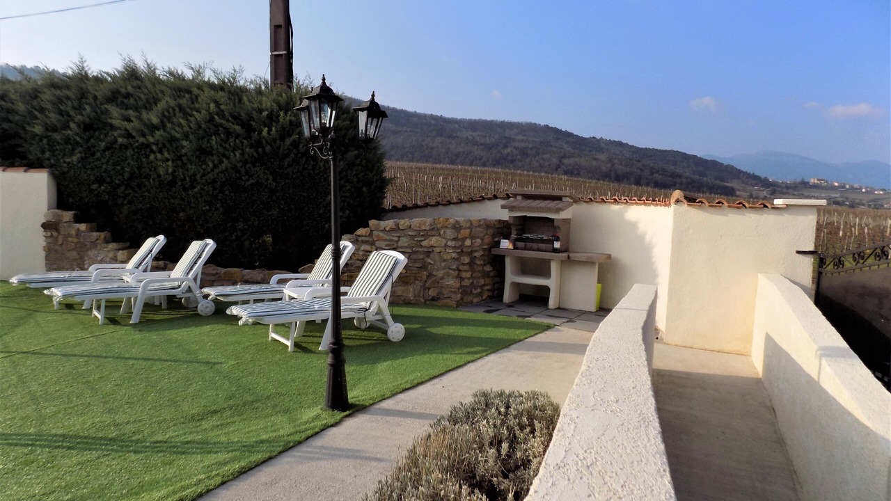 Photo of Outdoor in Granes