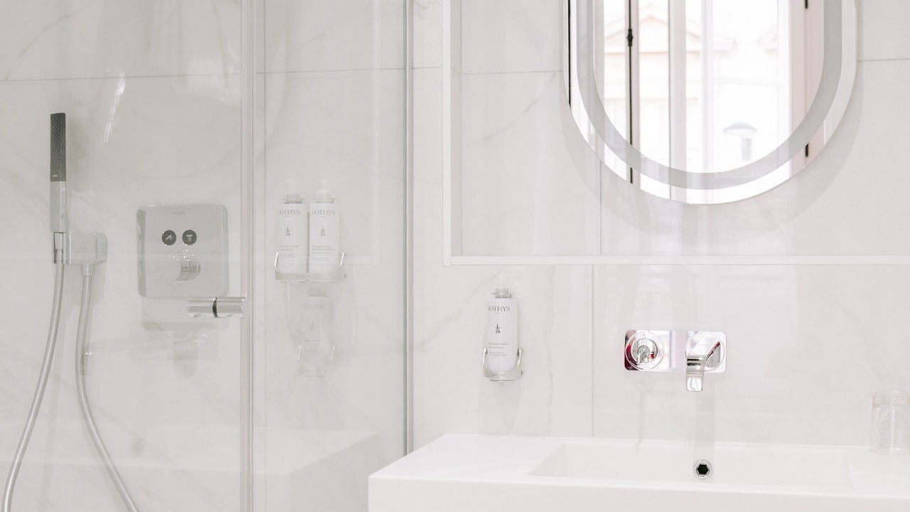 Photo of Bathroom in Hotel de Ville - Quinconces