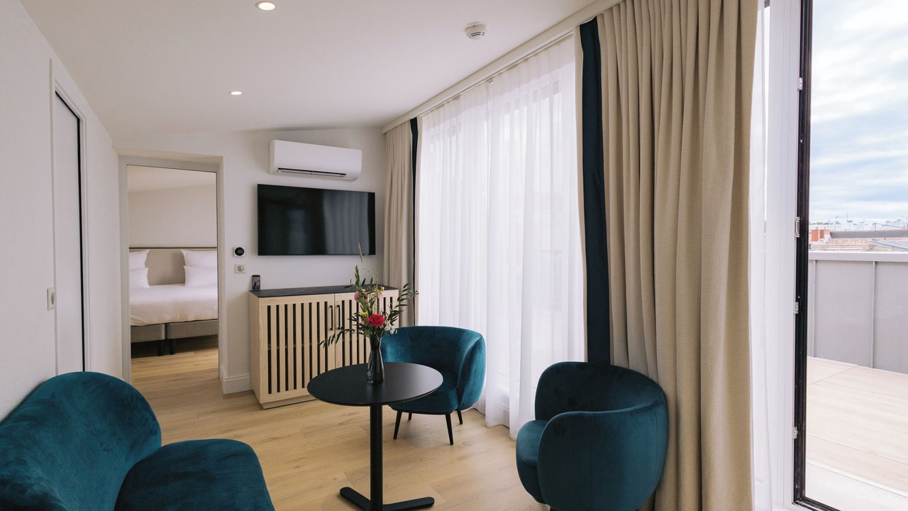 Photo of Bedroom in Hotel de Ville - Quinconces