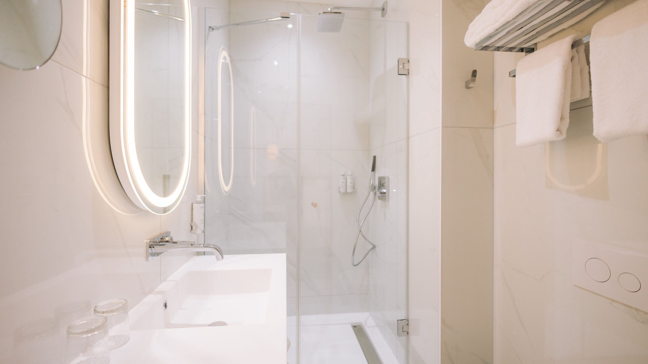 Photo of Bathroom in Hotel de Ville - Quinconces