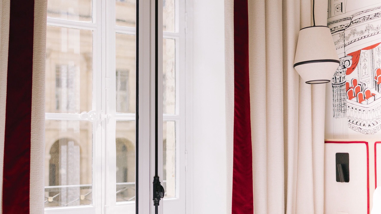 Photo of Bedroom in Hotel de Ville - Quinconces