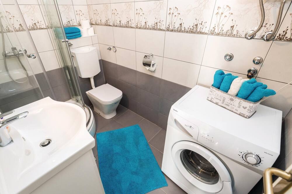 Photo of Bathroom in Rubesi