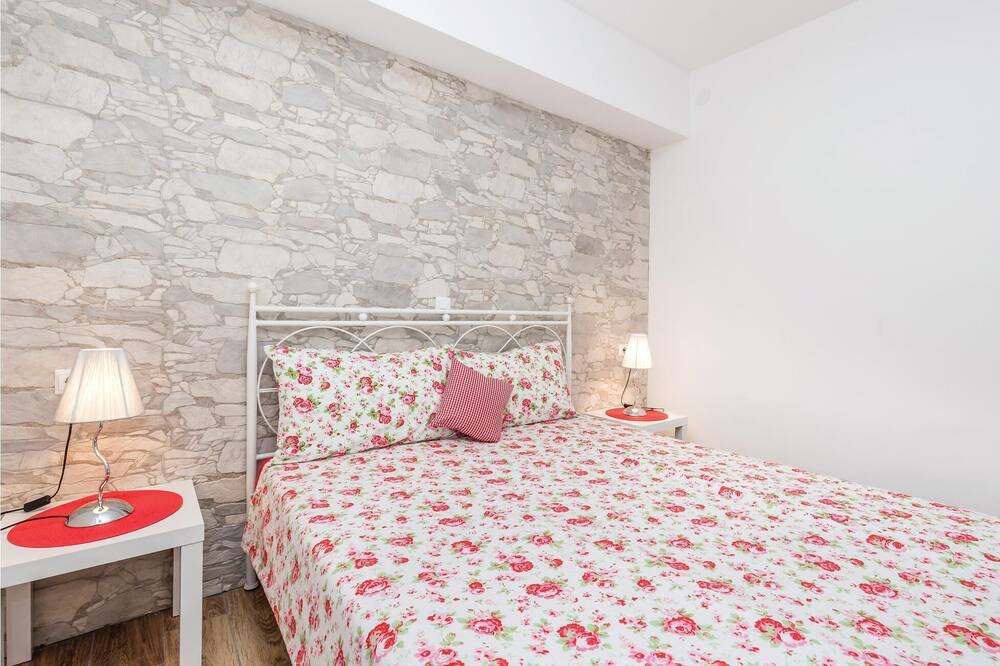 Photo of Bedroom in Rubesi