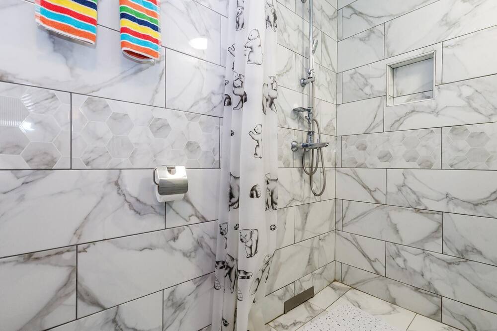 Photo of Bathroom in Rubesi