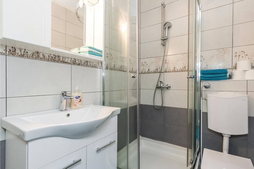 Photo of Bathroom in Rubesi