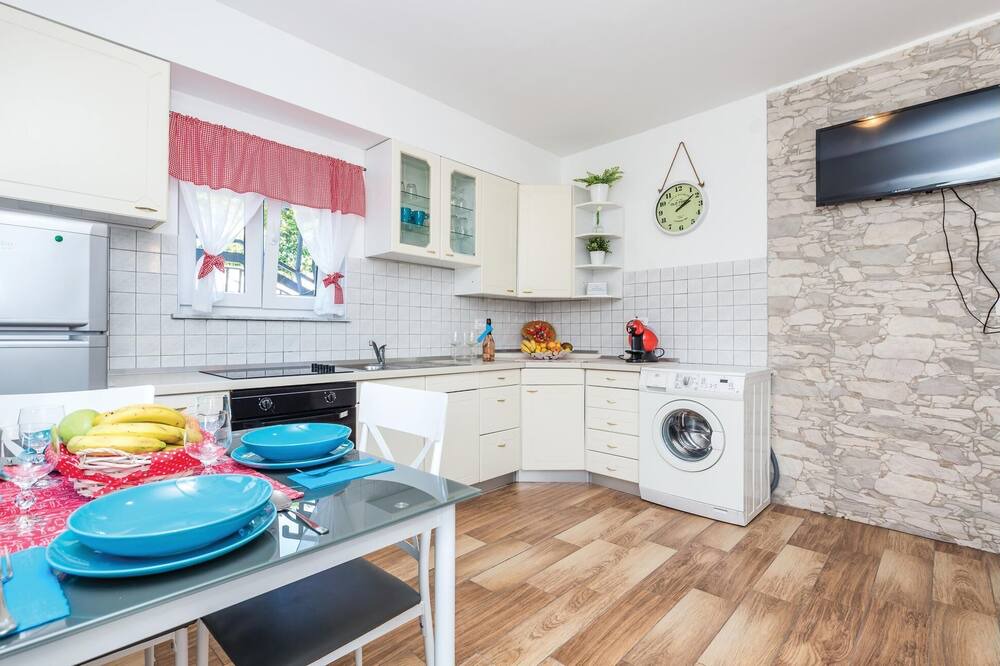Photo of Kitchen in Rubesi