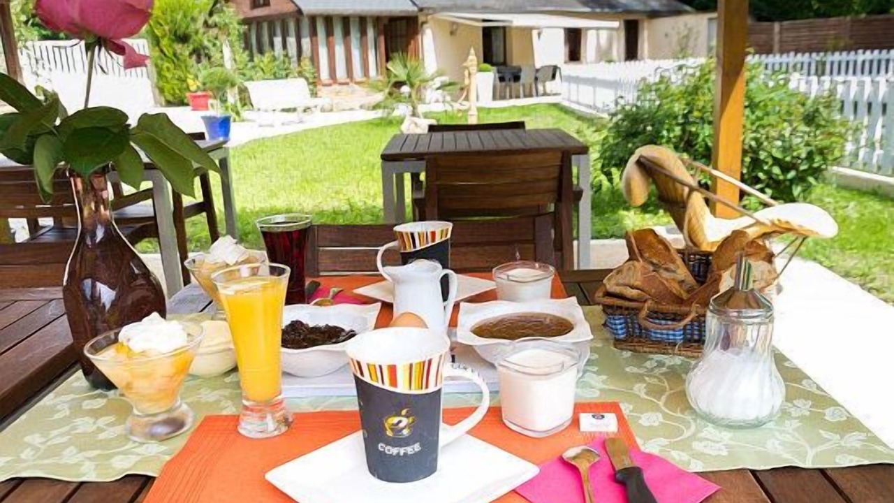 Photo of Others in Luceau