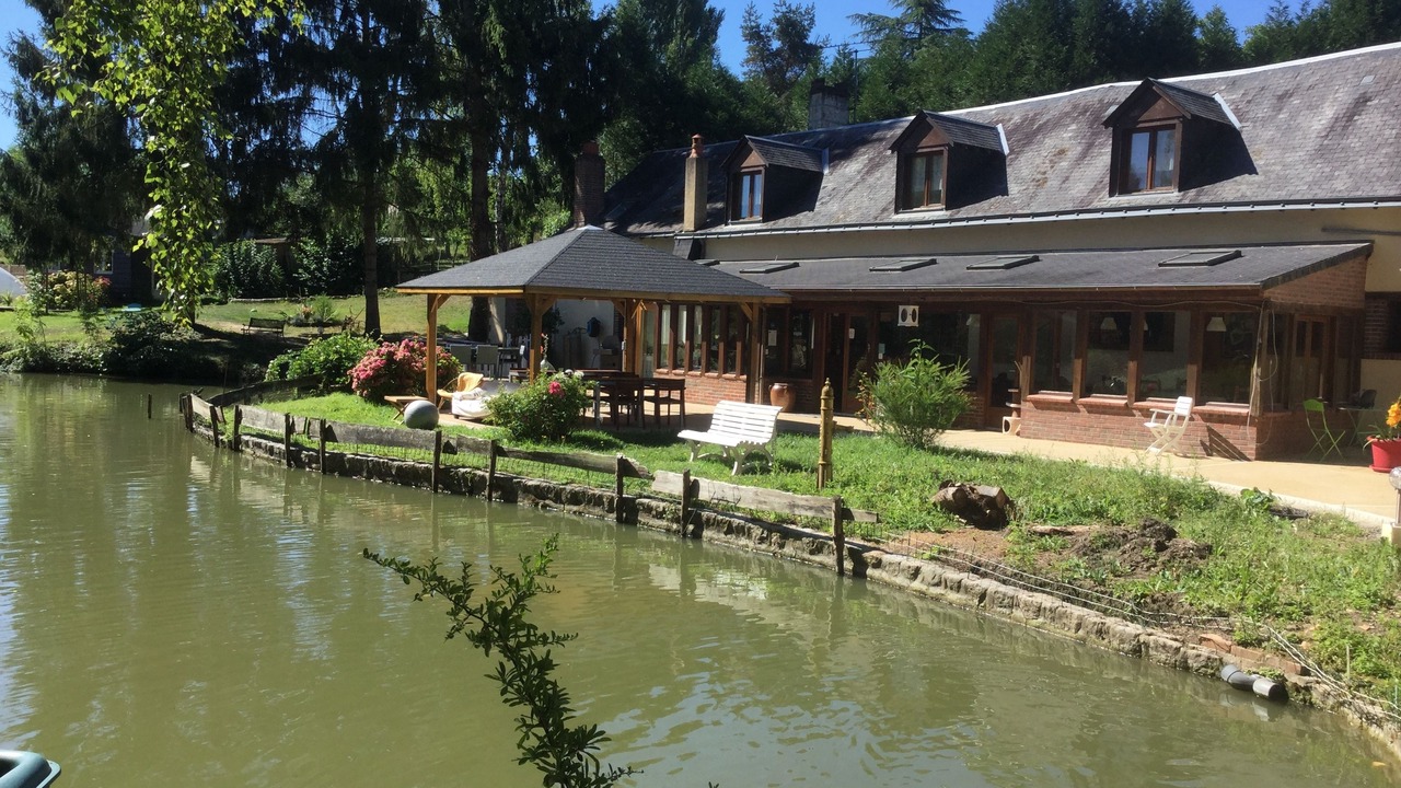 Photo of Others in Luceau