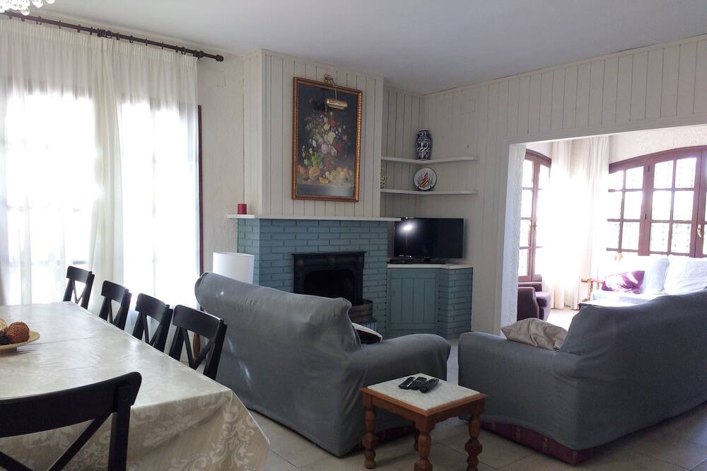 Photo of Livingroom in Les Tres Cales