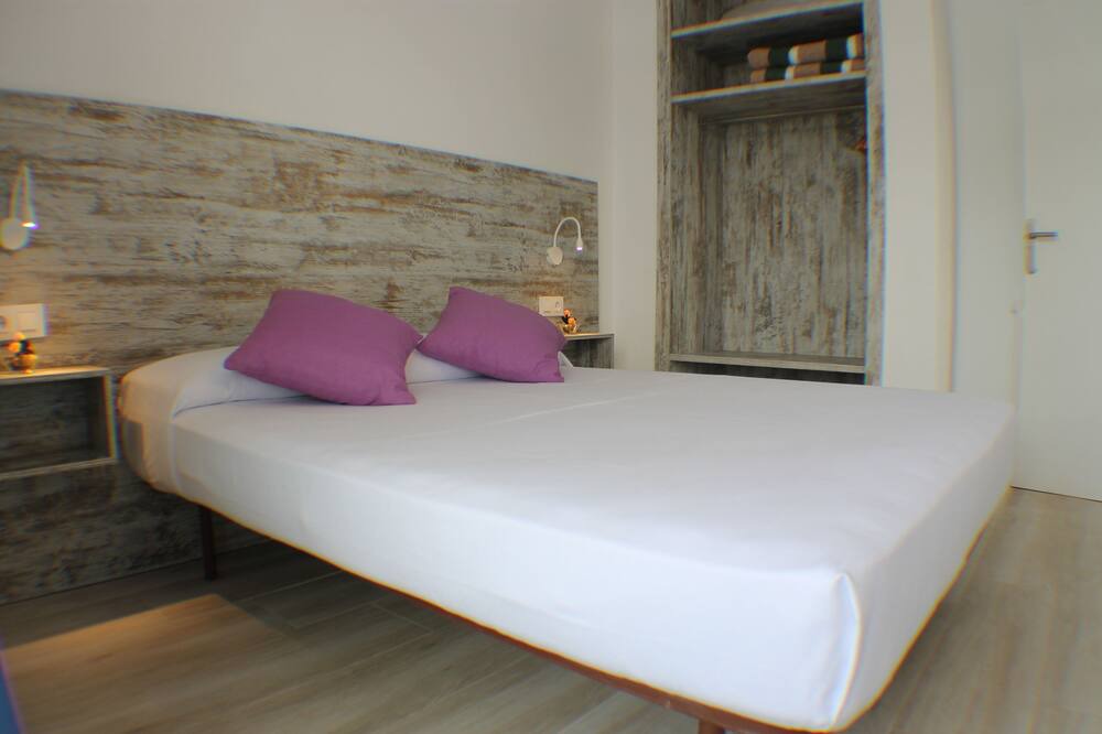 Photo of Bedroom in El Mas Oliva