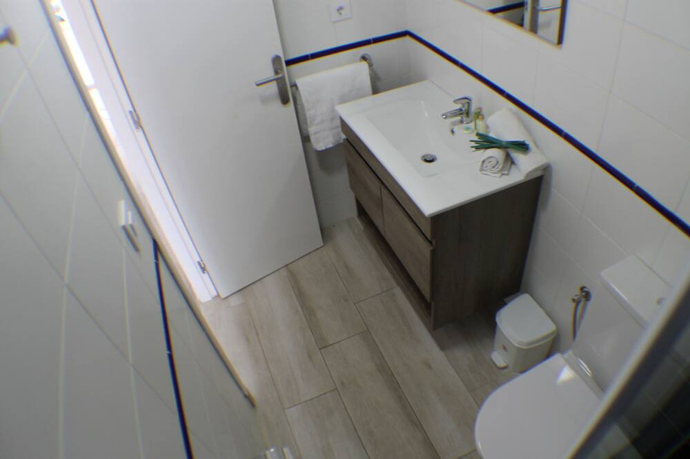 Photo of Bathroom in El Mas Oliva