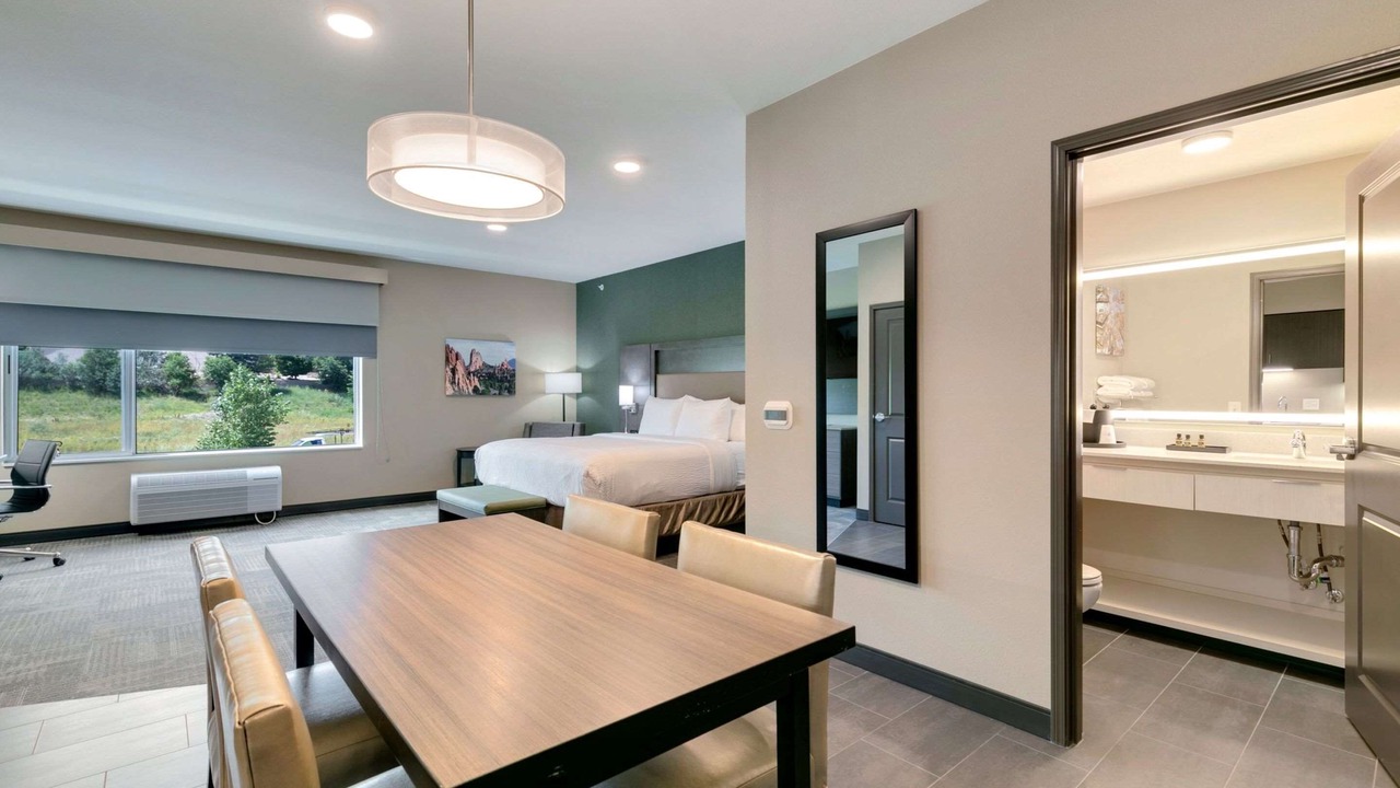 Photo of Bedroom in West Colorado Springs