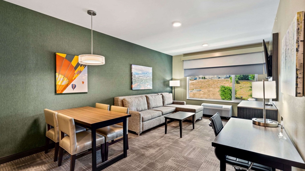 Photo of Bedroom in West Colorado Springs