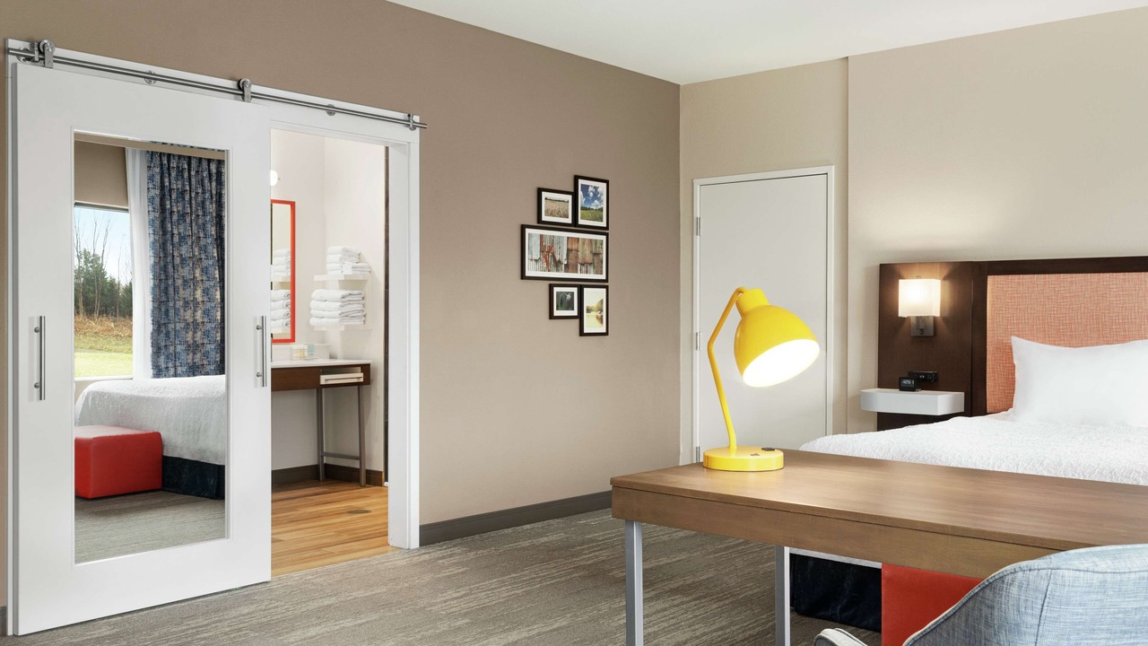 Photo of Livingroom in Overland Park