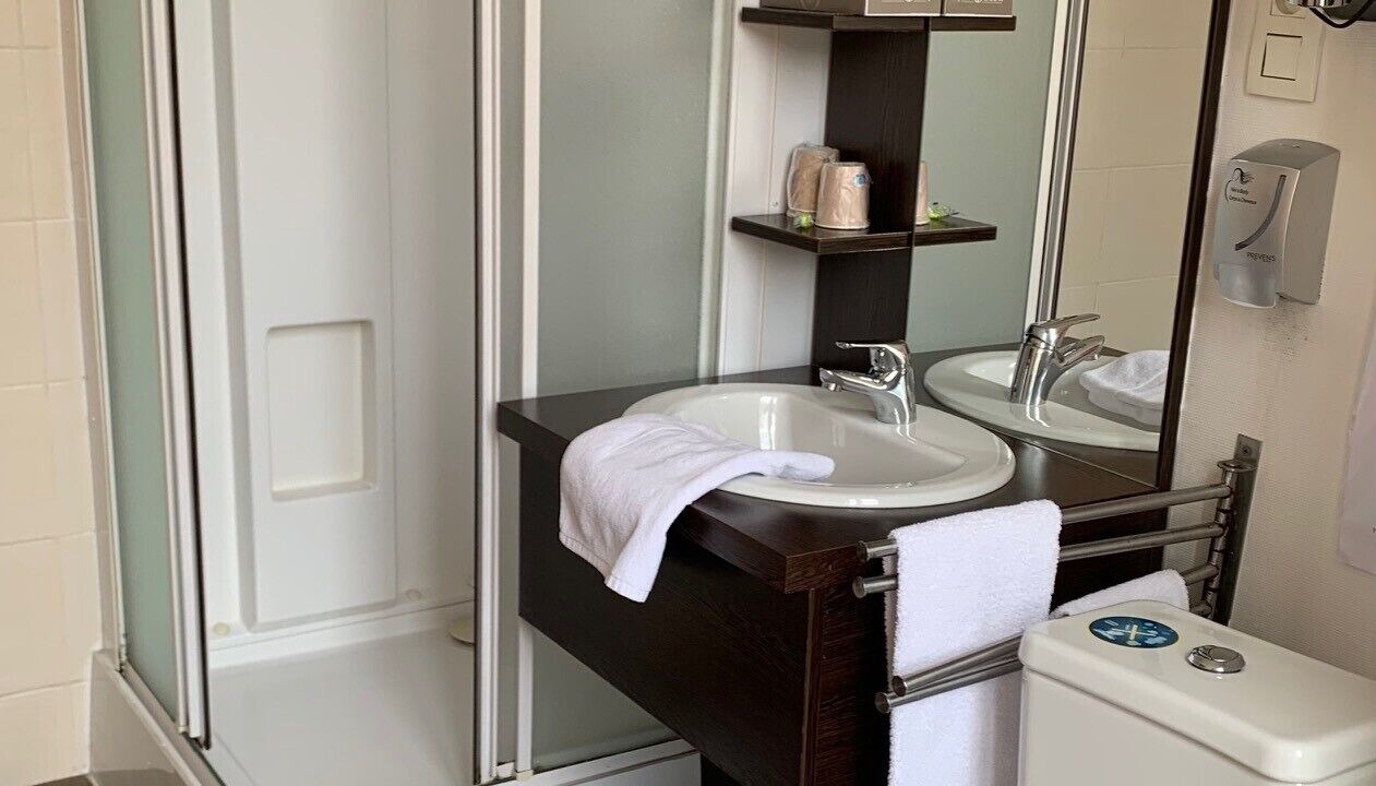 Photo of Bathroom in Annonay