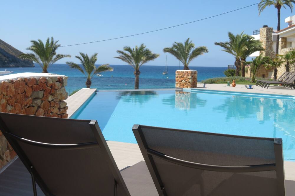 Photo of Outdoor in El Portet