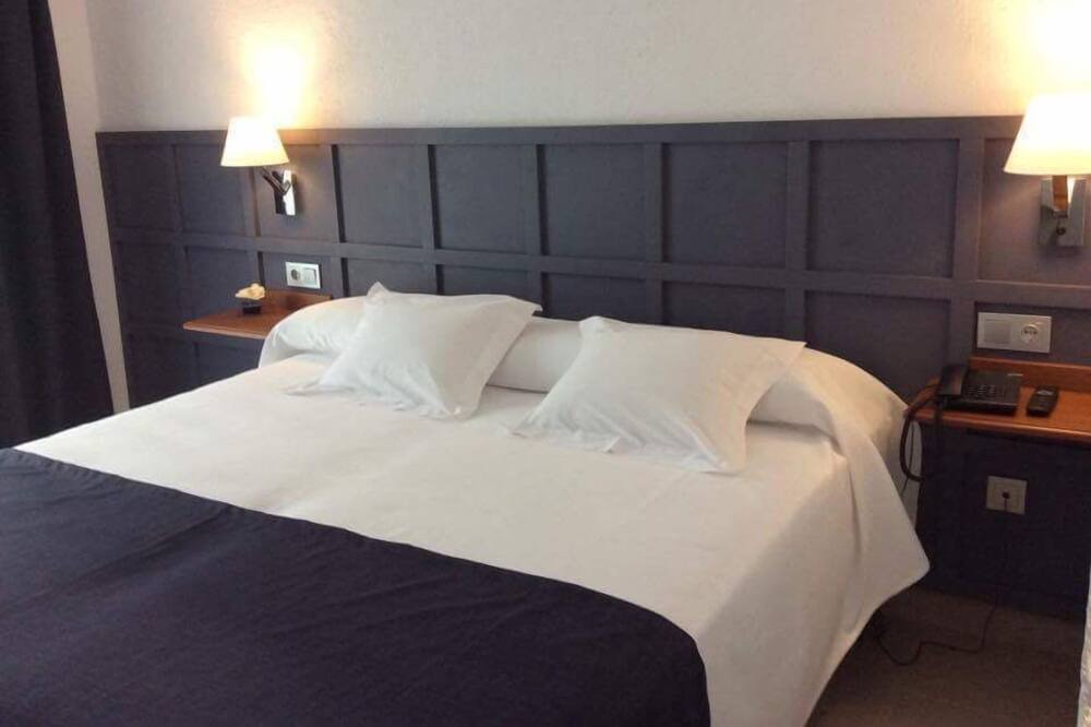 Photo of Bedroom in El Portet