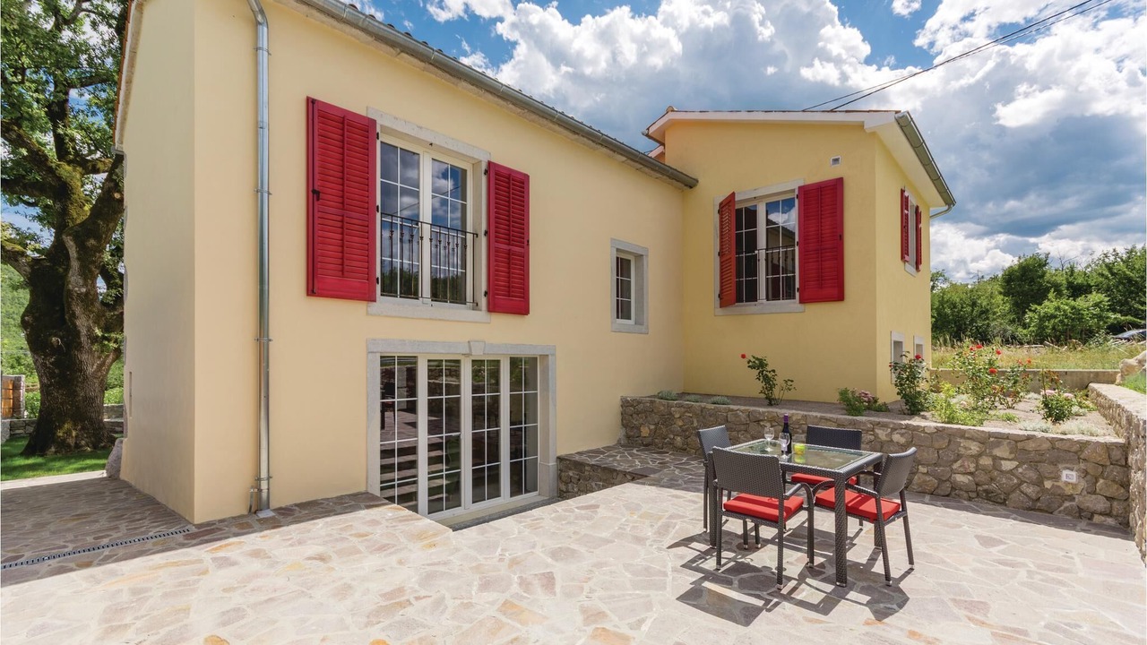 Photo of Outdoor in Grabri