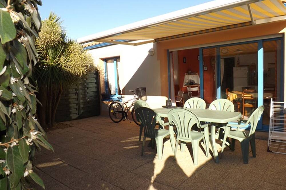 Photo of Patio Balcony in Saint-Gilles-Croix-de-Vie