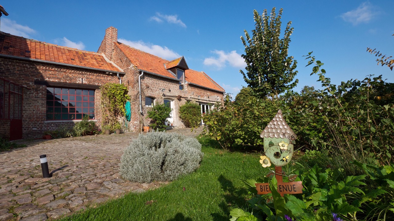 Photo of Outdoor in Dury