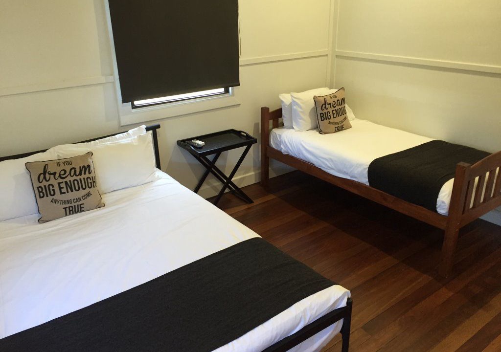 Photo of Others in Gin Gin