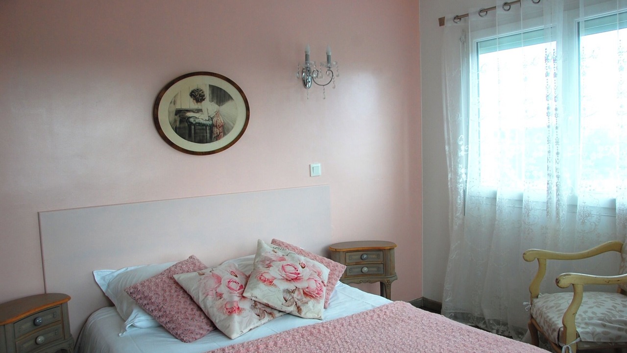 Photo of Bedroom in Bourbon-Lancy
