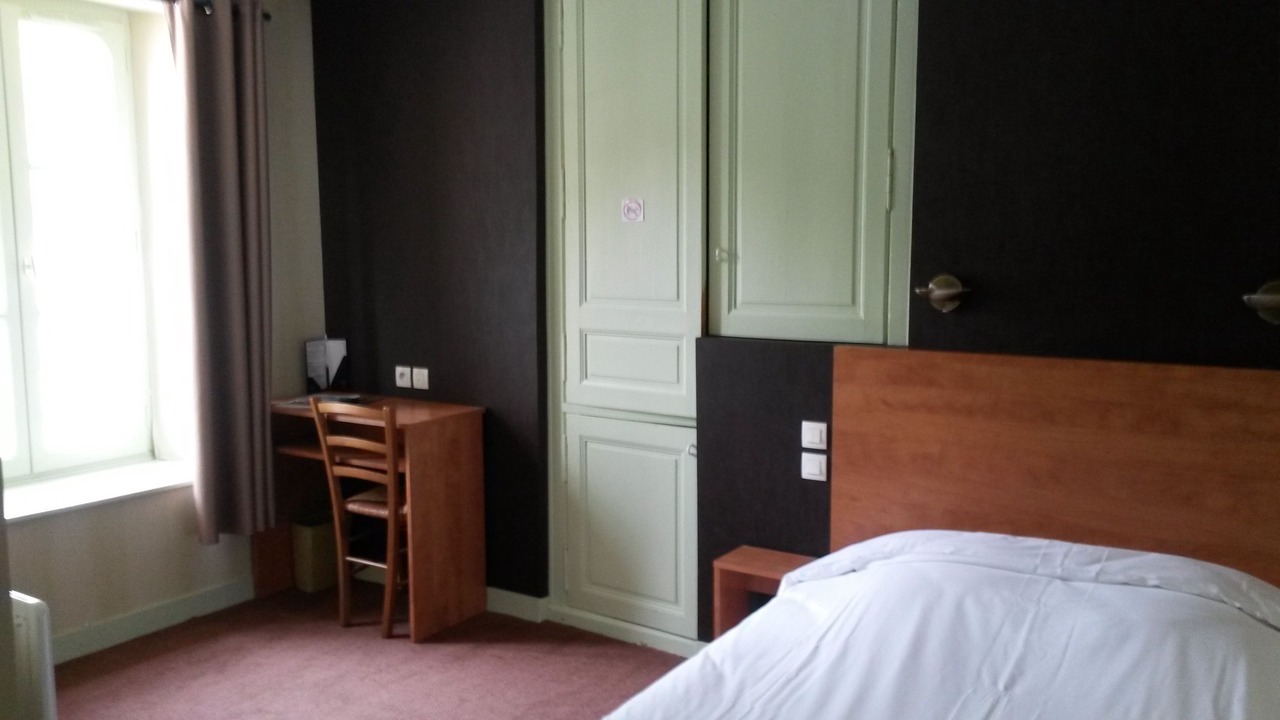 Photo of Bedroom in Craon