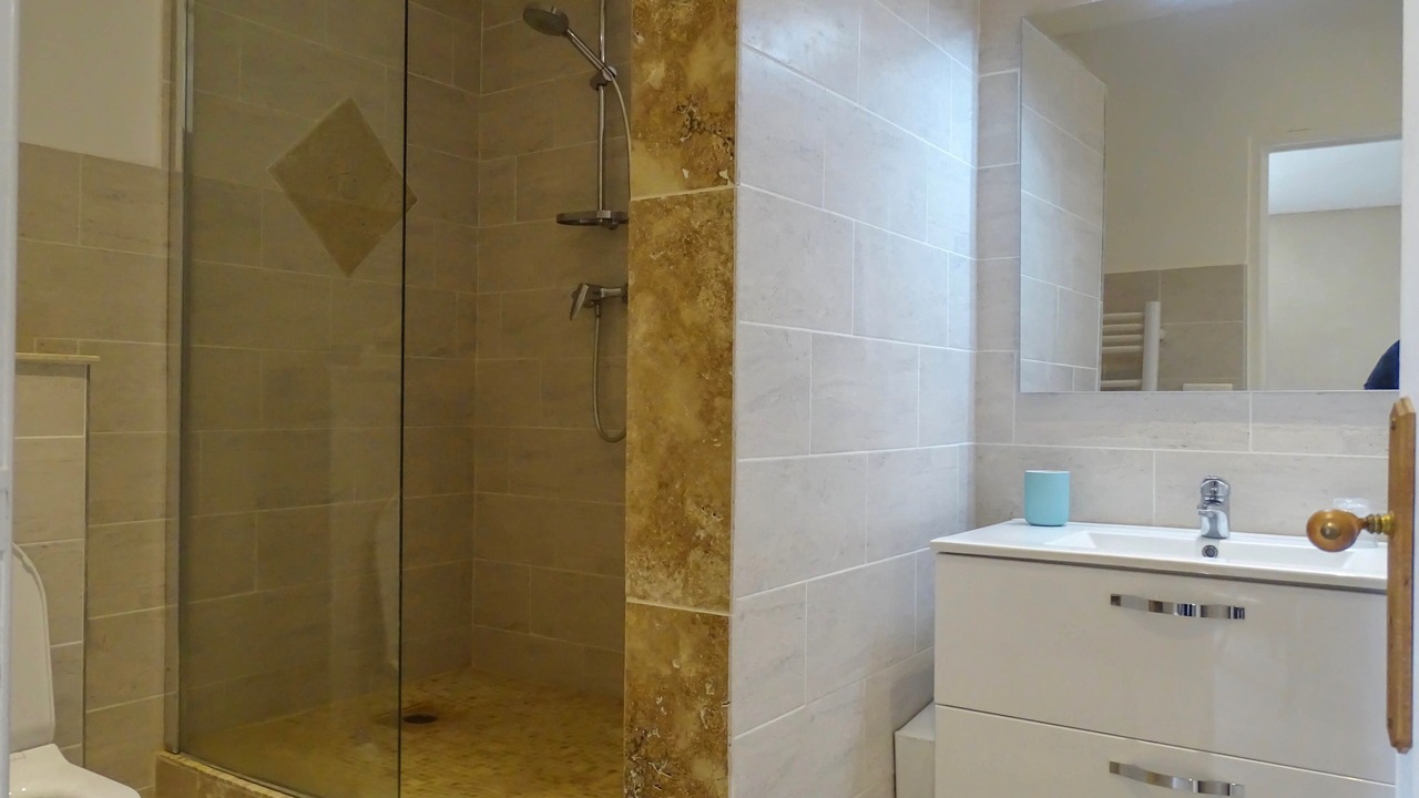 Photo of Bathroom in Avignon